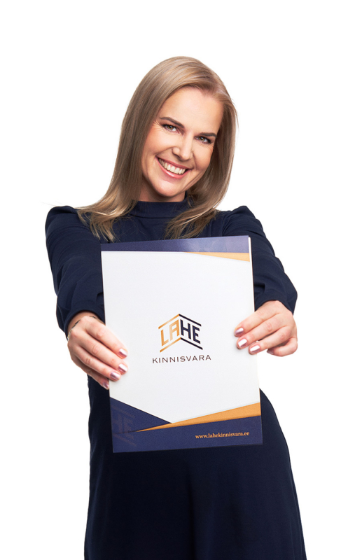 Karin-Lapp-kinnisvara-hindaja-Viljandis-Lahe-Kinnisvara-1157x1901px-pystised