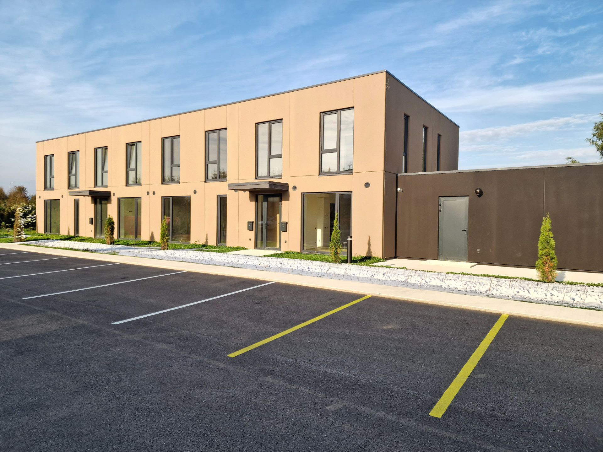 Uued Ridaelamud Tartus Rehetare 2a lumega