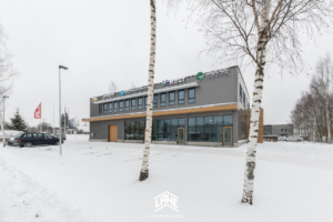 Talvel Kanarbiku ärihoone Tartu lähedal
